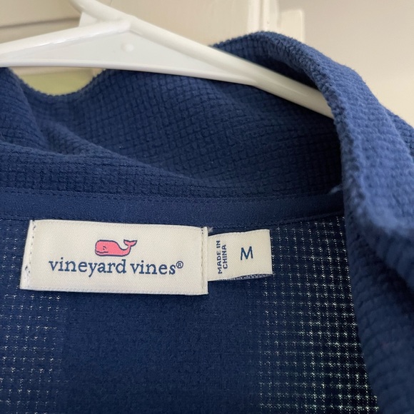 Vineyard Vines M - Picture 4 of 7